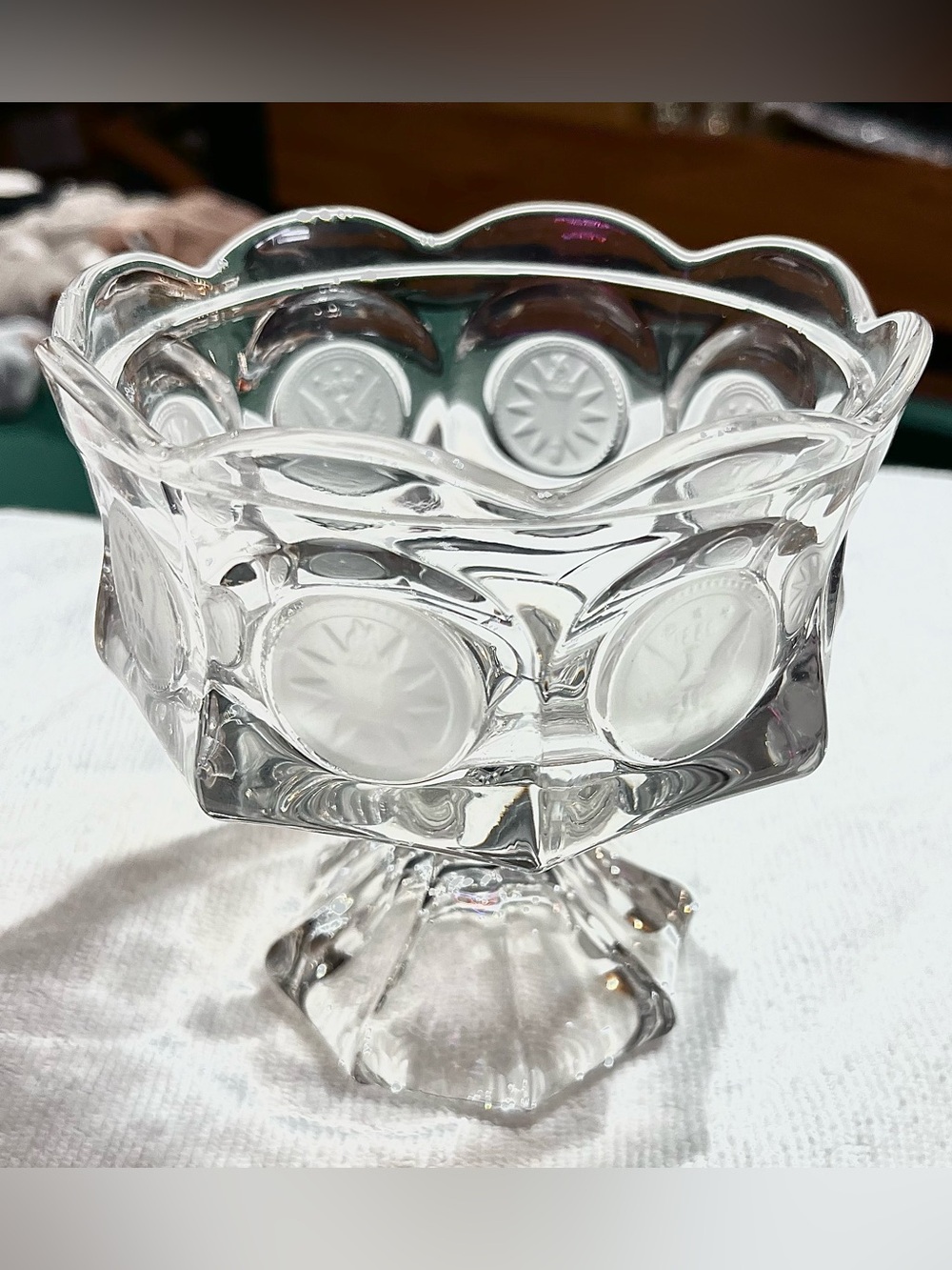 Vintage Fostoria Lead Crystal Coin Glass short stemmed Bowl Ruffled Edges 5-1/4”